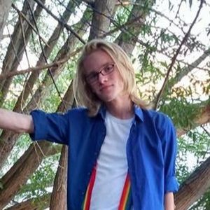 Meet your Posher, Aaron